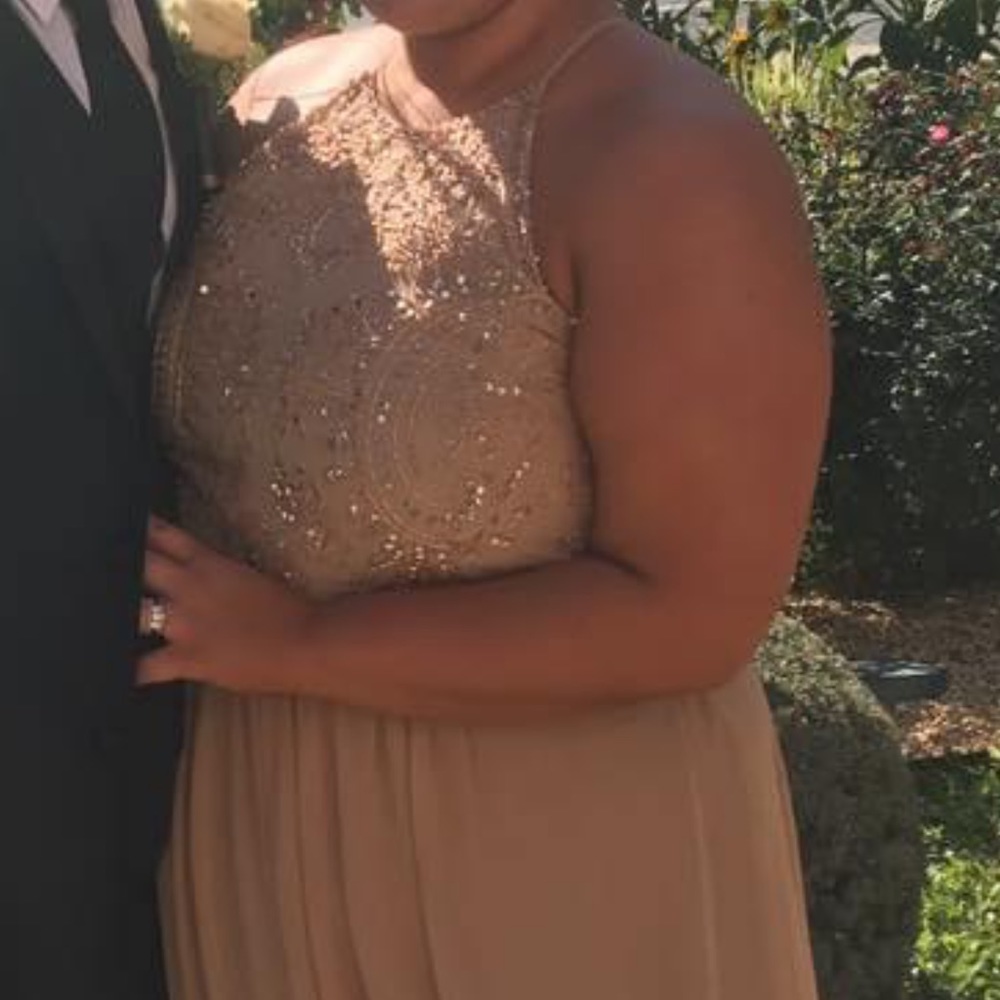 COPY - Adrianna Papel Gown beaded- champagne/gold
